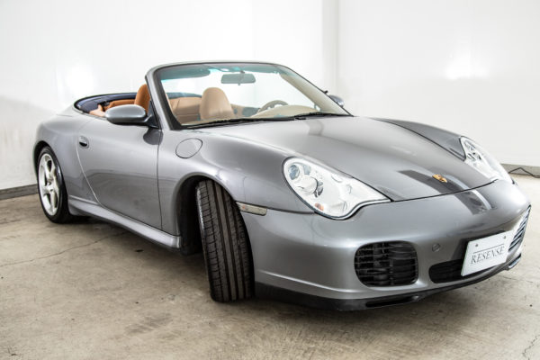 911 カレラ4Sカブリオレ