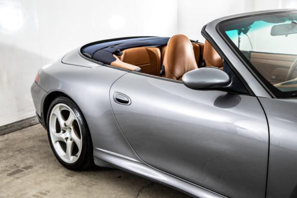 911 カレラ4Sカブリオレ