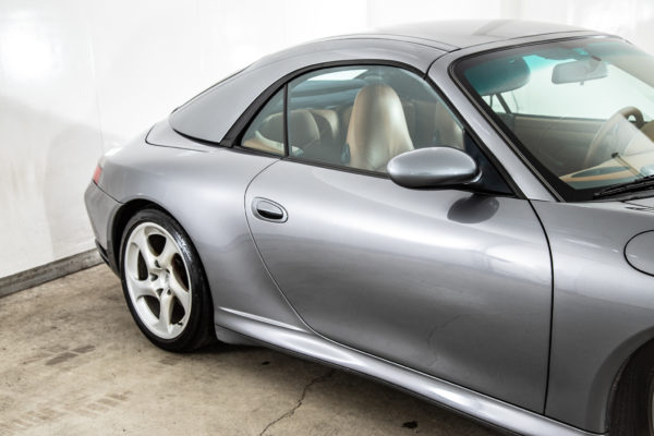 911 カレラ4Sカブリオレ