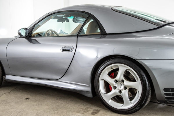 911 カレラ4Sカブリオレ