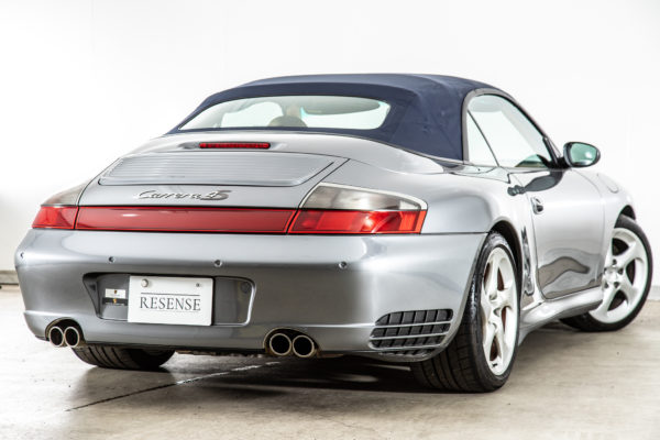 911 カレラ4Sカブリオレ