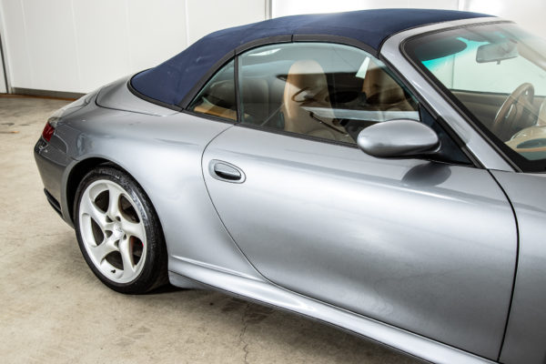 911 カレラ4Sカブリオレ