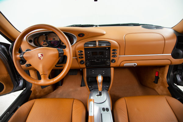 911 カレラ4Sカブリオレ