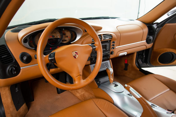 911 カレラ4Sカブリオレ