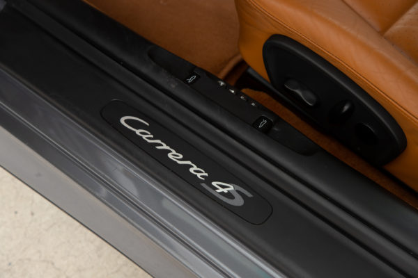 911 カレラ4Sカブリオレ