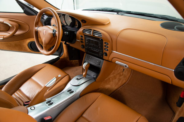 911 カレラ4Sカブリオレ