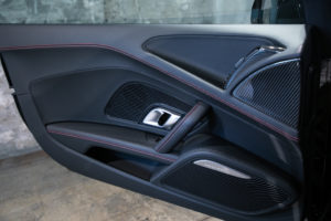 R8