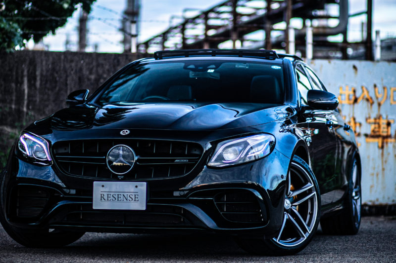 メルセデスAMG E63 4マティック・プラス（4WD/7AT）ジキルとハイド