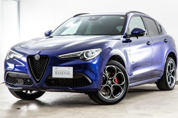 ステルヴィオ  2.0 ターボ Q4 ヴェローチェ 4WD