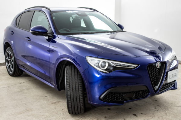 ステルヴィオ  2.0 ターボ Q4 ヴェローチェ 4WD