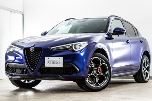 ステルヴィオ  2.0 ターボ Q4 ヴェローチェ 4WD