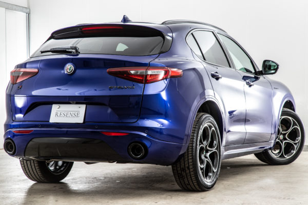 ステルヴィオ  2.0 ターボ Q4 ヴェローチェ 4WD