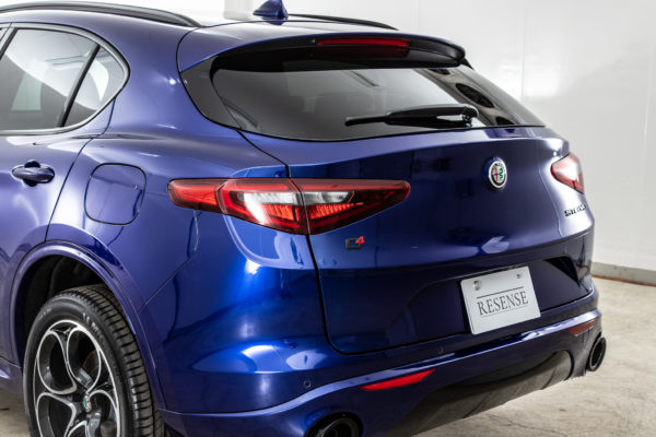 ステルヴィオ  2.0 ターボ Q4 ヴェローチェ 4WD