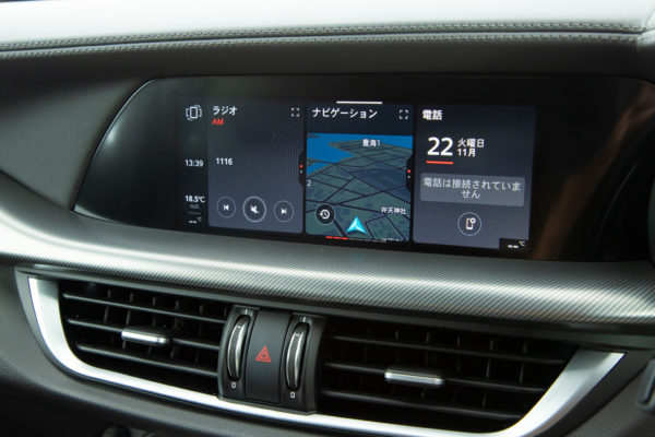 ステルヴィオ  2.0 ターボ Q4 ヴェローチェ 4WD