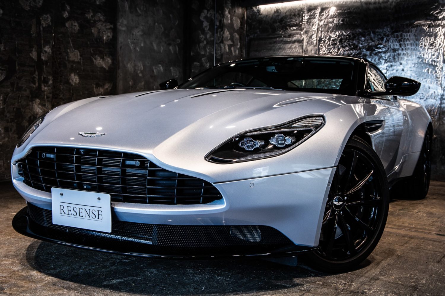 DB11