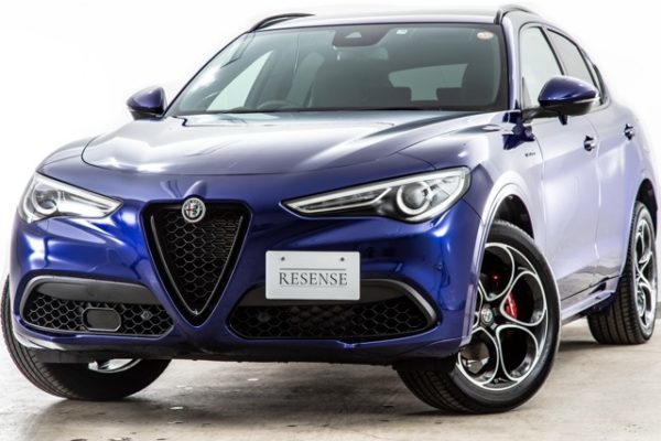 ステルヴィオ  2.0 ターボ Q4 ヴェローチェ 4WD