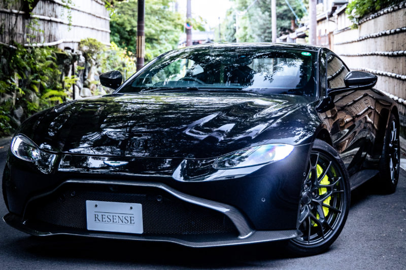 アストンマーティン・ヴァンテージAMR（FR/7MT）古典×モダンの新感覚