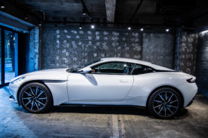 DB11  V8