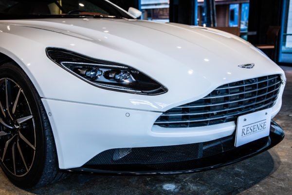 DB11 V8