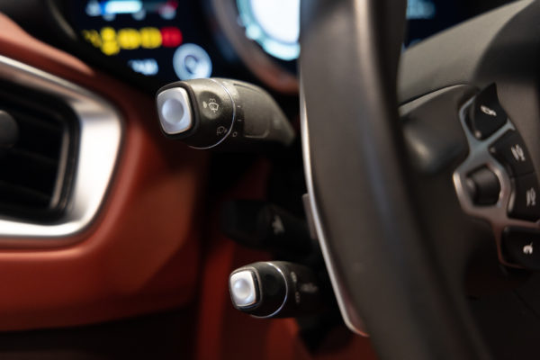 DB11 V8
