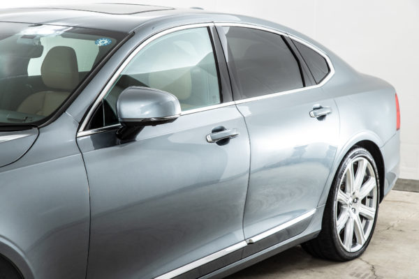 S90