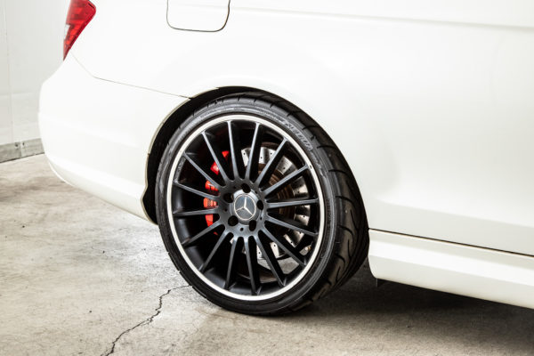 C63 クーペ AMGパフォーマンスパッケージ