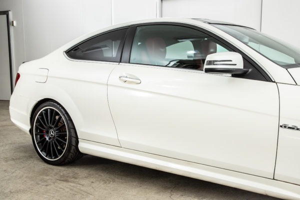 C63 クーペ AMGパフォーマンスパッケージ