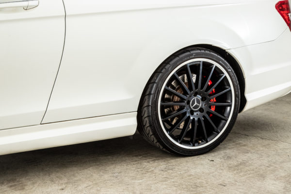 C63 クーペ AMGパフォーマンスパッケージ