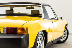 914