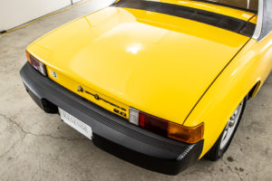 914