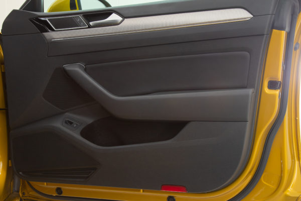 アルテオン TSI R-Line Advance