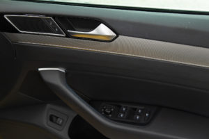 アルテオン TSI R-Line Advance