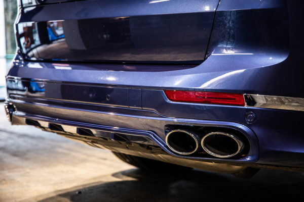 XB7 アルラット 4WD