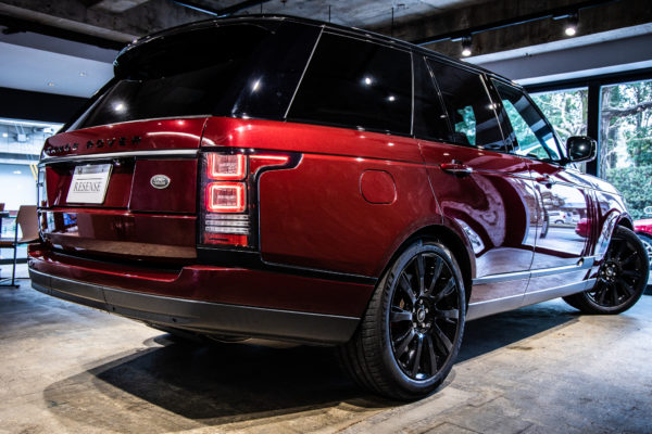 レンジローバー 3.0V6 Sチャージド(380ps)ヴォーグ 4WD