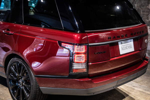 レンジローバー 3.0V6 Sチャージド(380ps)ヴォーグ 4WD
