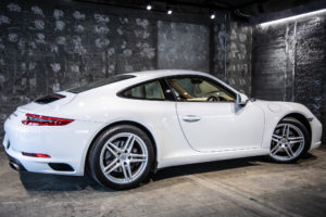 911　