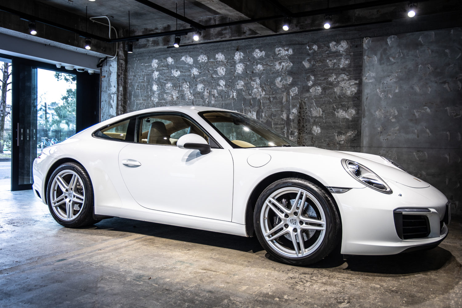 911　