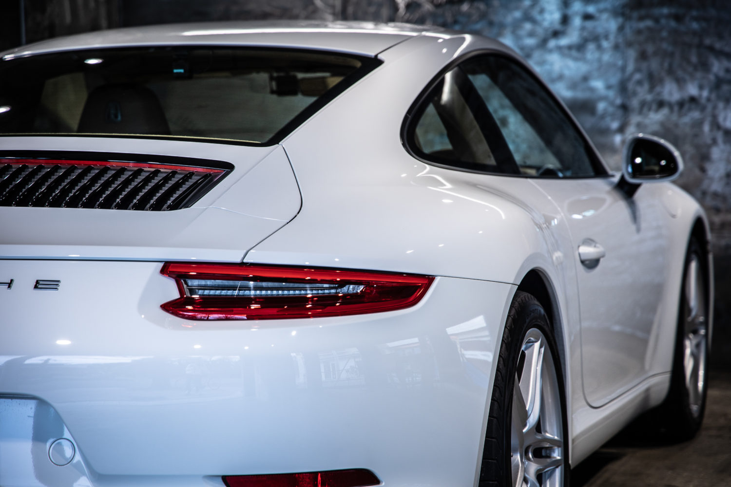911　