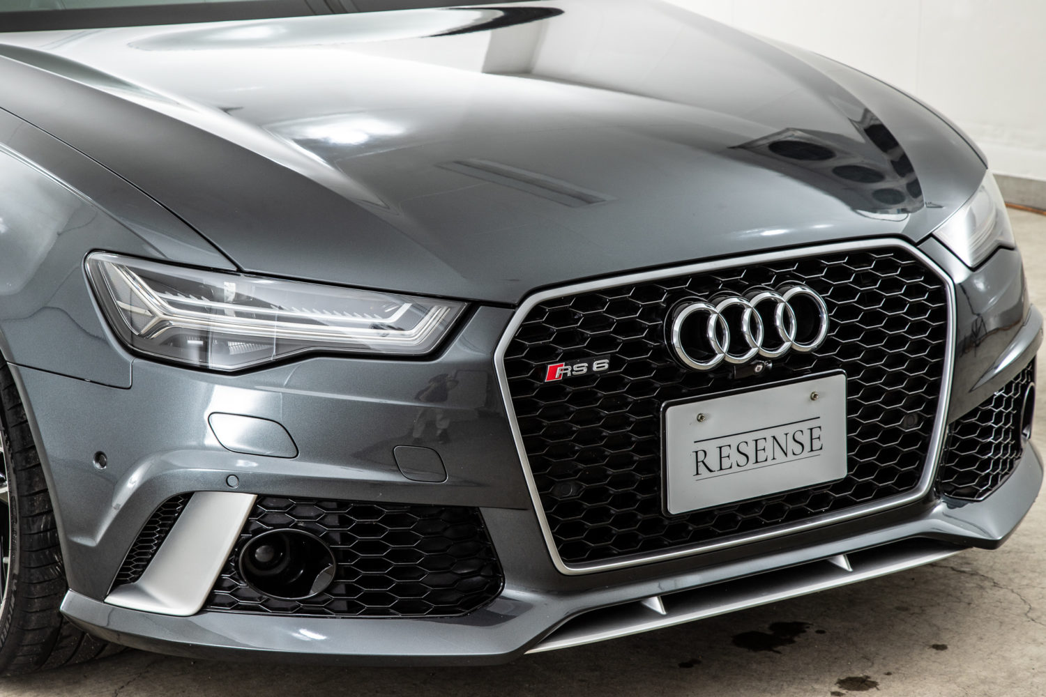 RS6アバント パフォーマンス