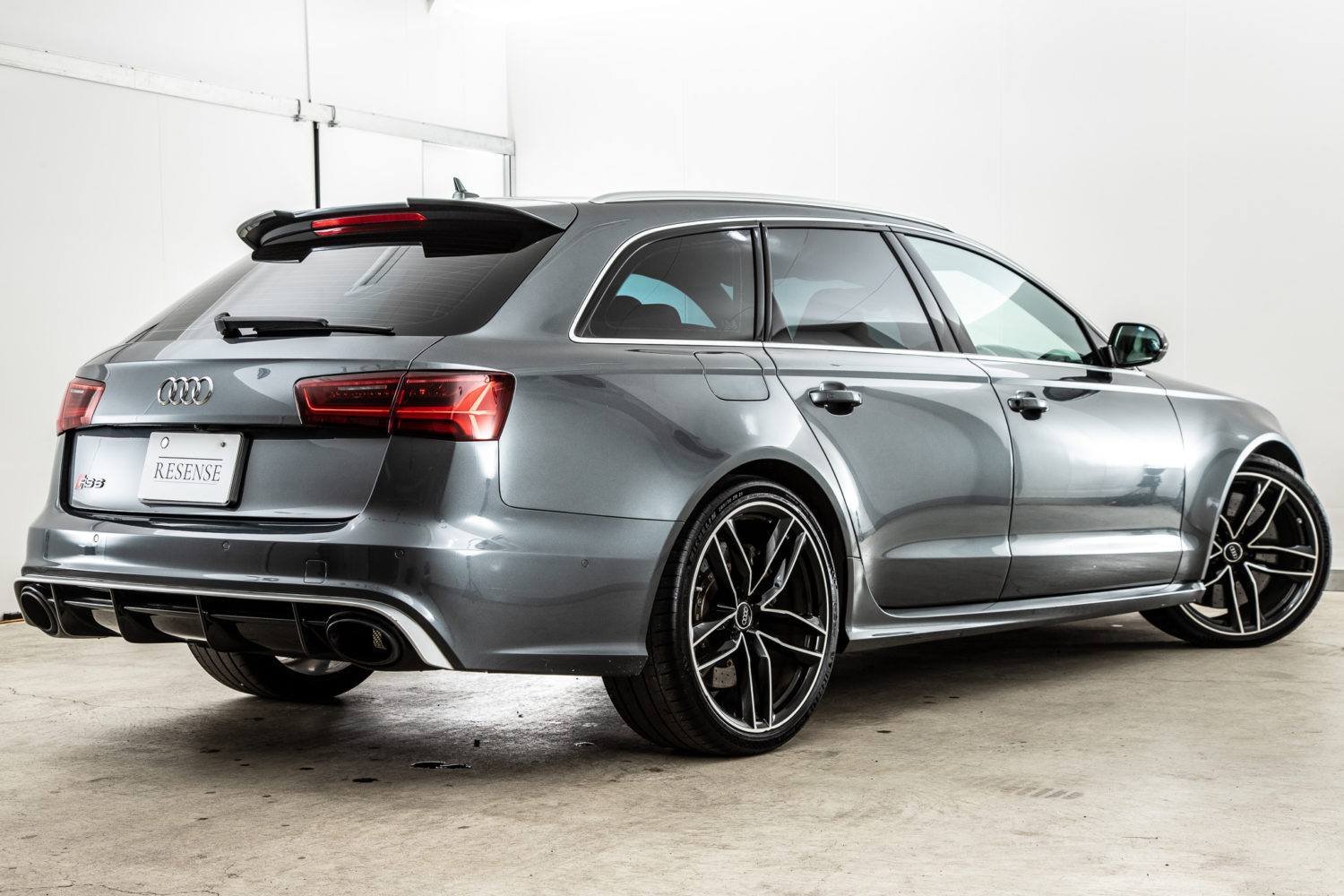 RS6アバント パフォーマンス