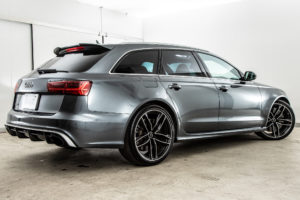 RS6アバント パフォーマンス