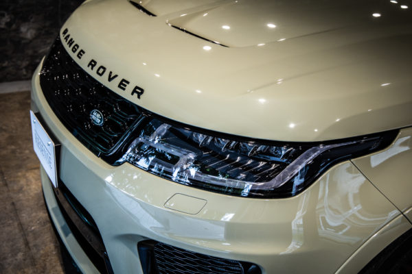 レンジローバースポーツ SVR(5.0 575PS)