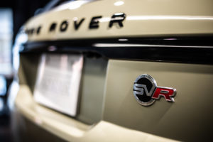 レンジローバースポーツ SVR(5.0 575PS)