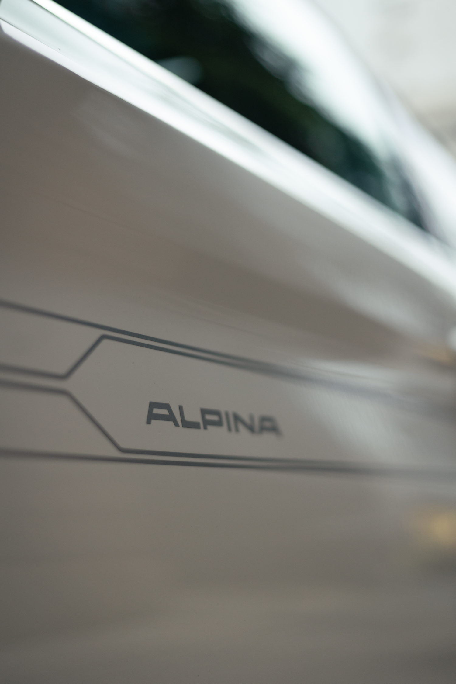 アルピナD5Sビターボ・リムジン・アルラット（4WD/8AT）アルピナの味