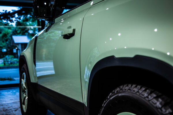 ディフェンダー90 75thリミテッドエディション