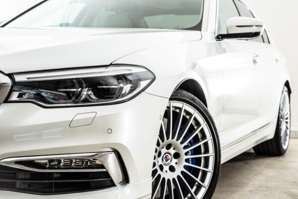 D5 Sビターボ リムジン アルラット 4WD