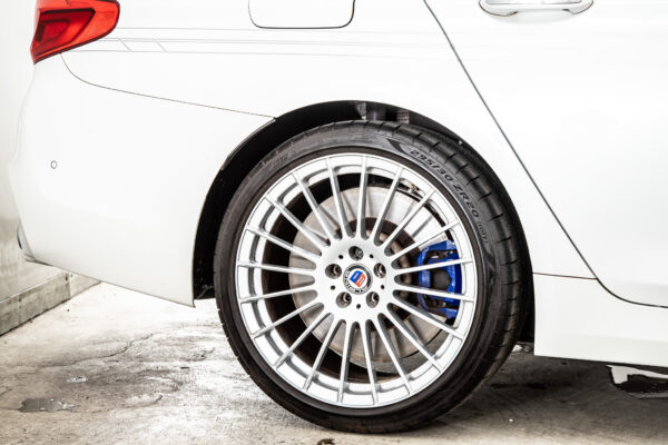 D5 Sビターボ リムジン アルラット 4WD