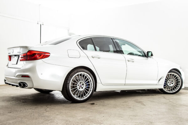 D5 Sビターボ リムジン アルラット 4WD