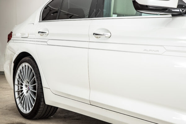 D5 Sビターボ リムジン アルラット 4WD