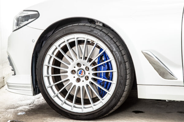 D5 Sビターボ リムジン アルラット 4WD